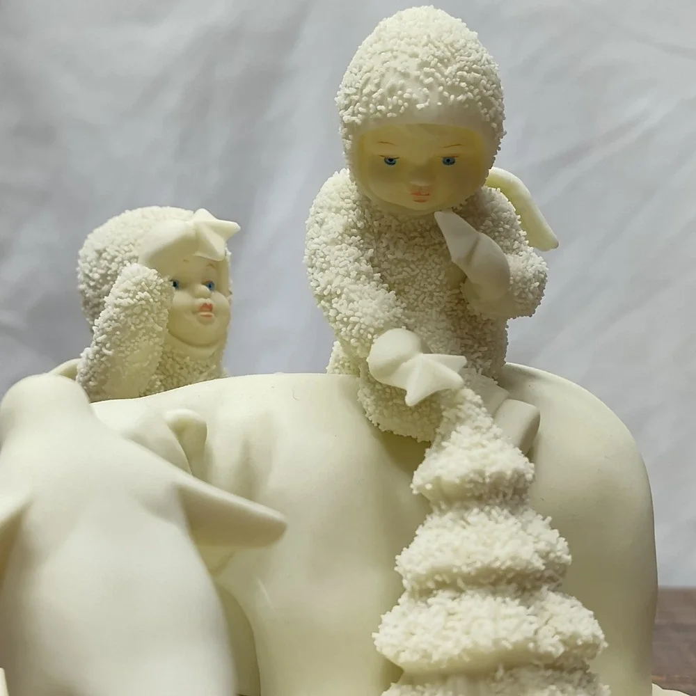 Snowbabies dept 56 figurines-Can I Help Too